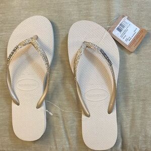 Havaianas beige sparkly sandals size 9/10